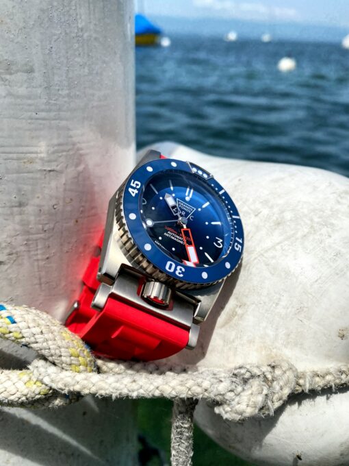 men-watch-ZRC®-GF50608-red-strap men-watch-ZRC®-GF50608-red-strap