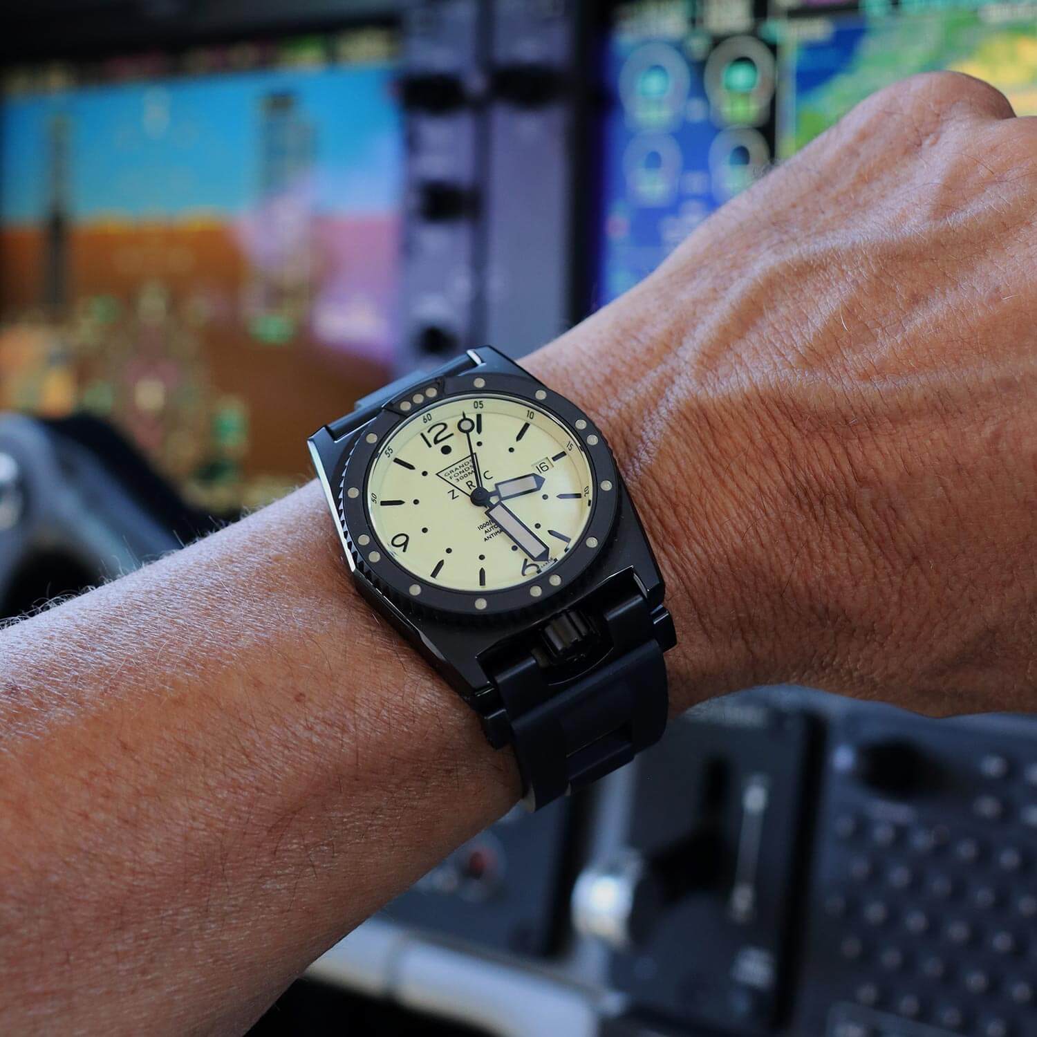 Watch-Men-Rubber-Strap-ZRC-Enlight3068 Watch-Men-Rubber-Strap-ZRC-Enlight3068